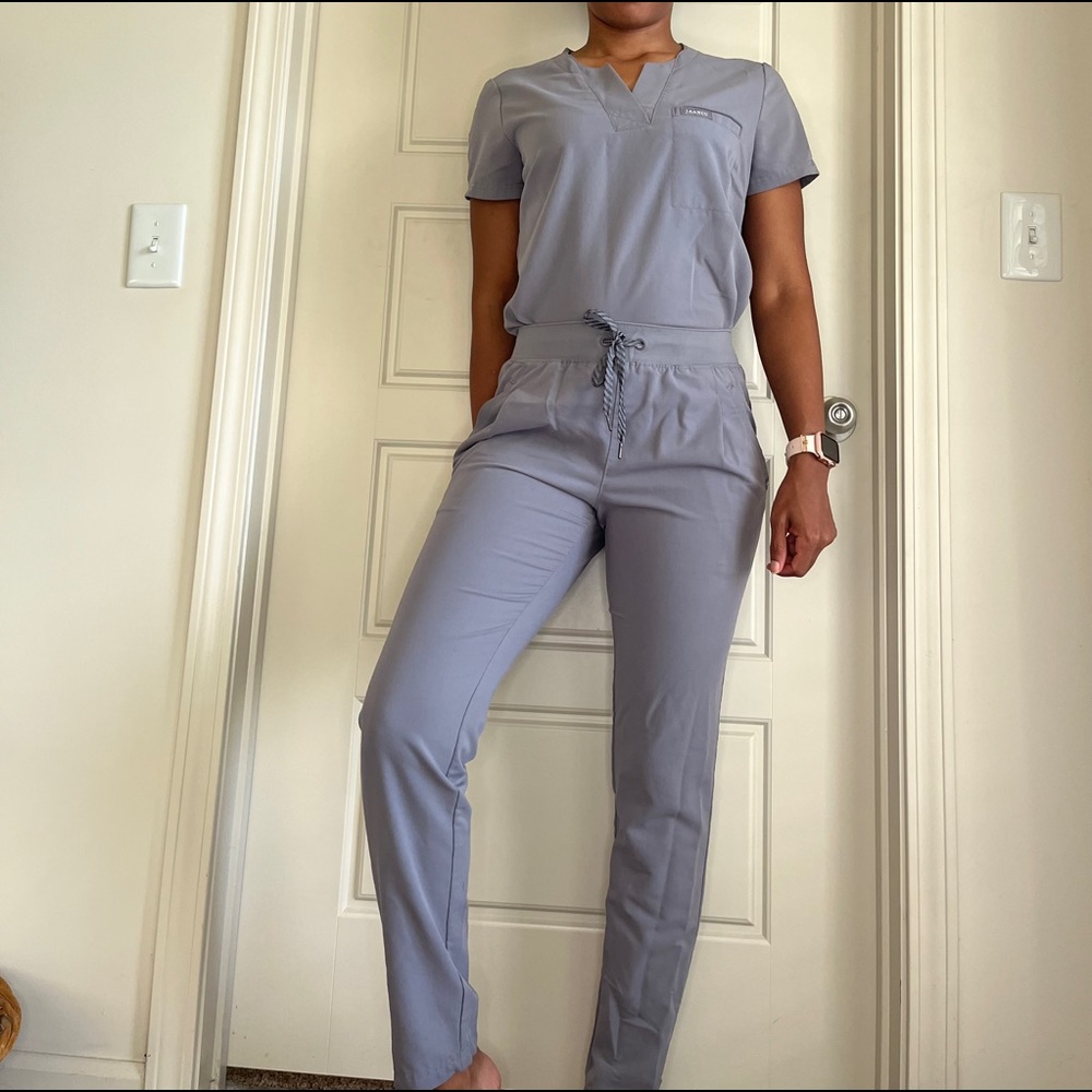 Jaannu scrub sets